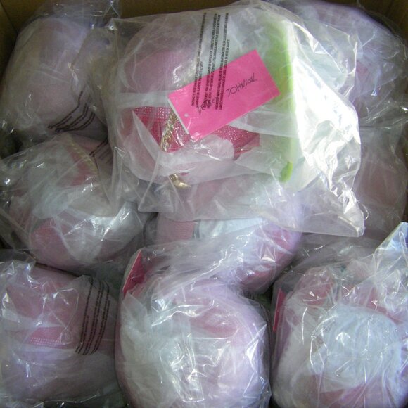 Betsey Johnson Kitsch Ring Pop Put A Ring On It Crossbody Pink Rhinestones NWT - Picture 16 of 16